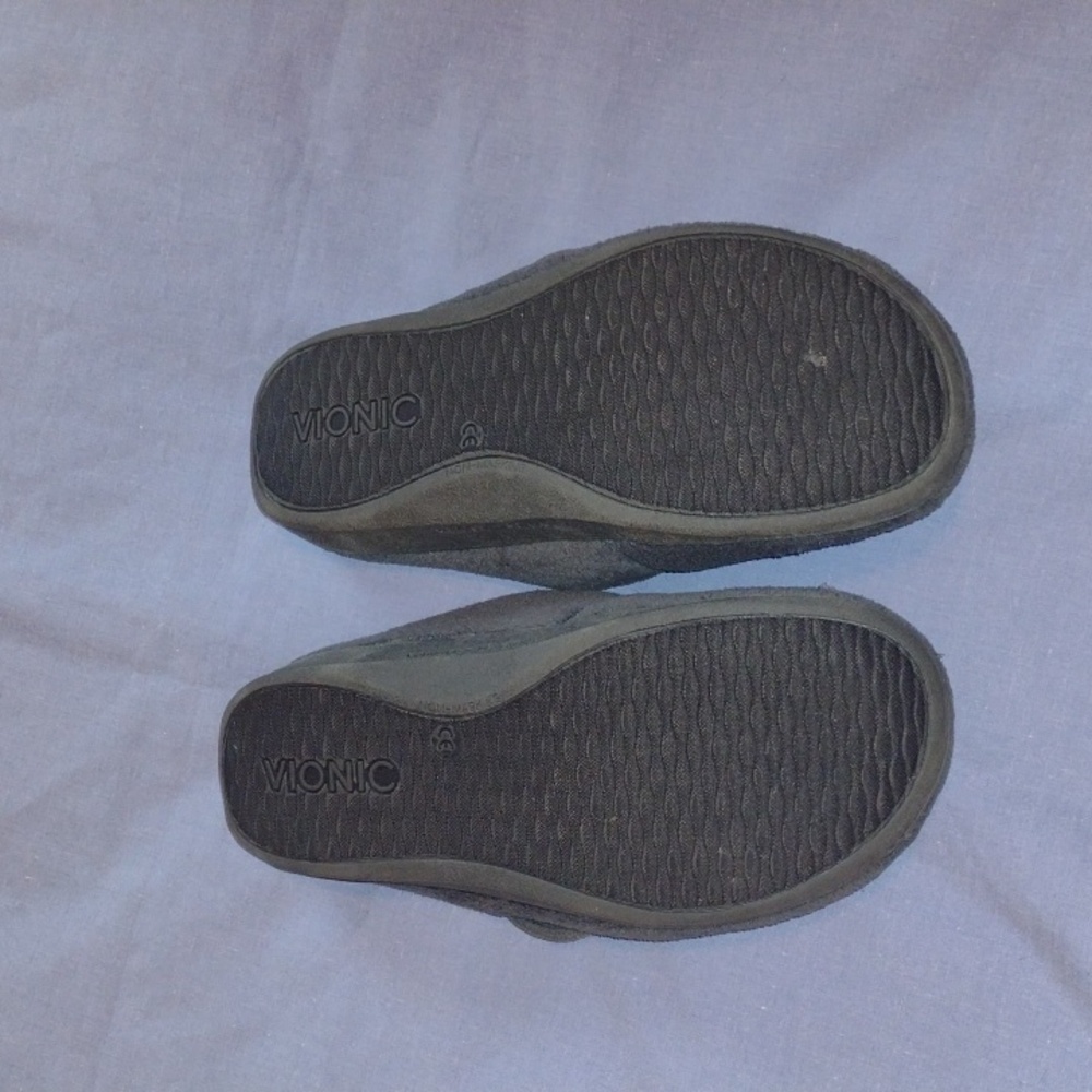 Vionic Slippers, Dark Grey, Size 8 - Picture 3 of 4